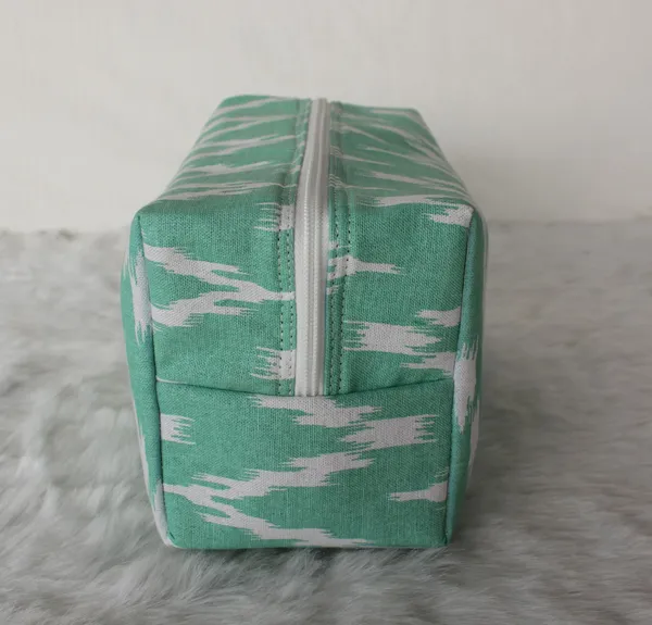 Pack_of_1_Piece_Cotton_Aqua_Printed_Waggel_Collection_Travel_Organize_Pouch_for_Women,_Men,_Girls,_and_Boys