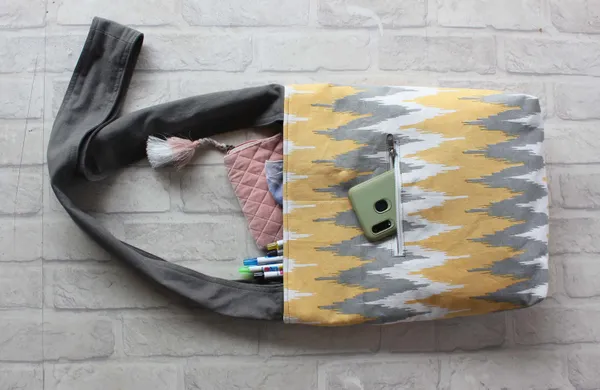Pack_of_1_Piece_Cotton_Yellow_Ternion_Printed_Collection_Crossbody_Messenger_Bag_for_Women,_Men,_Girl_&_Boy
