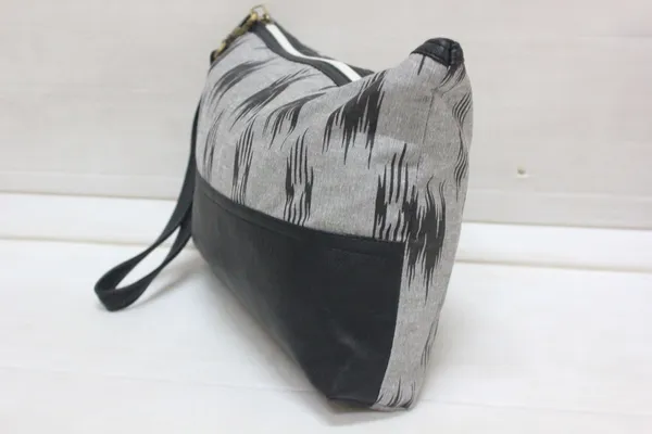 Pack_of_1_Piece_Cotton_Black_Printed_Multi_Utility_Pouch_for_Travel_and_Storage_Accessories_Organizer