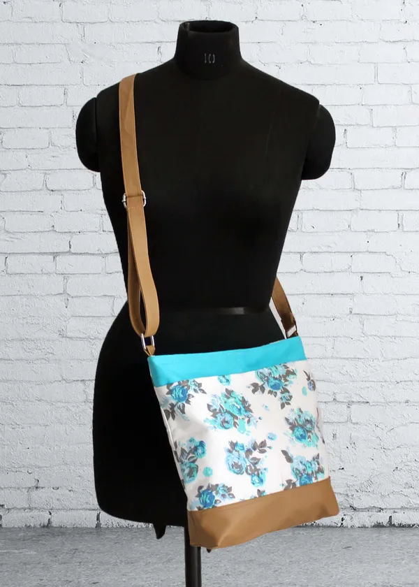 Pack_of_1_Piece_Cotton_Blue_Floral_Printed_Hand_Bag_for_Girl,_Boy,_Men_and_Women