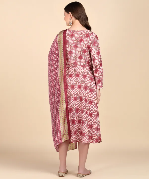 Peach_Cotton_Printed_Round_Kurti_With_Dupatta_Set_For_Women
