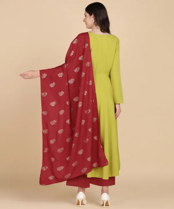 Parrot_Women_Anarkali_Kurti_With_Foil_Print_Dupatta