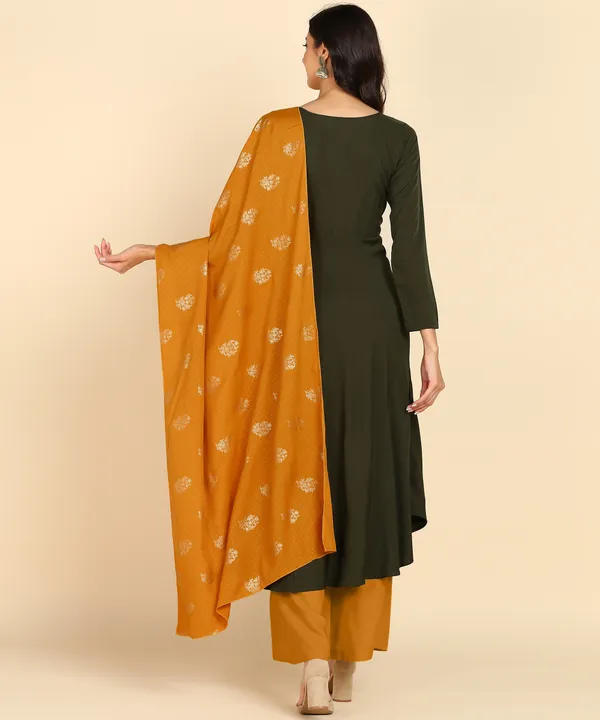 Green_Women_Anarkali_Kurti_With_Foil_Print_Dupatta