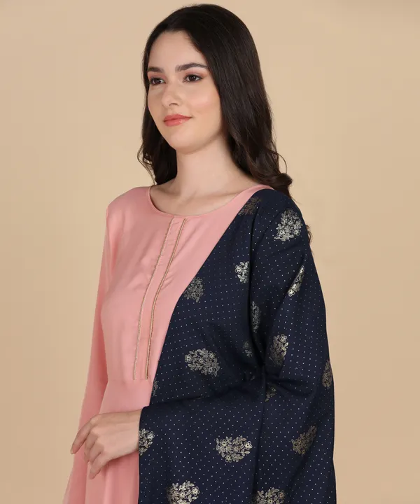 Peach_Women_Anarkali_Kurti_With_Foil_Print_Dupatta