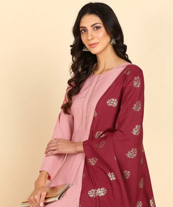 Peach_Women_Anarkali_Kurti_With_Foil_Print_Dupatta
