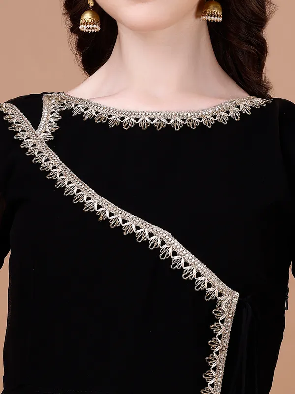 Black_Black_Kurta_With_Fancy_Dupatta