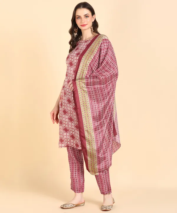 Peach_Cotton_Printed_Kurti_Pant_With_Dupatta_Set