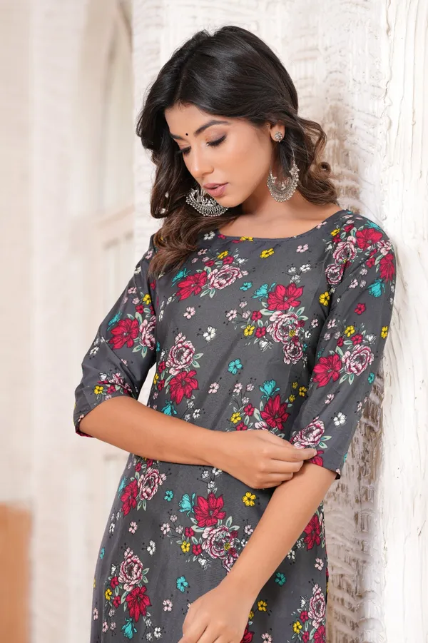 Grey_Women_Printed_Straight_Kurti