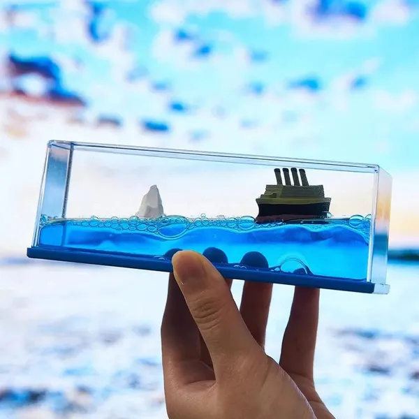 Titanic_Wave_Cruise_Ship,_Car_Dashboard_Toy_Unsinkable_Ship_Showpiece_for_Car_Home_Office