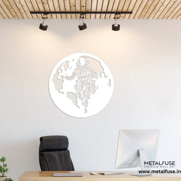 Metal_Wall_Art_for_Home_Decoration__|_Astronaut_In_Space__|_White