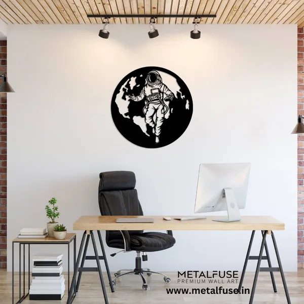 Metal_Wall_Art_for_Home_Decoration__|_Astronaut_In_Space__|_Black