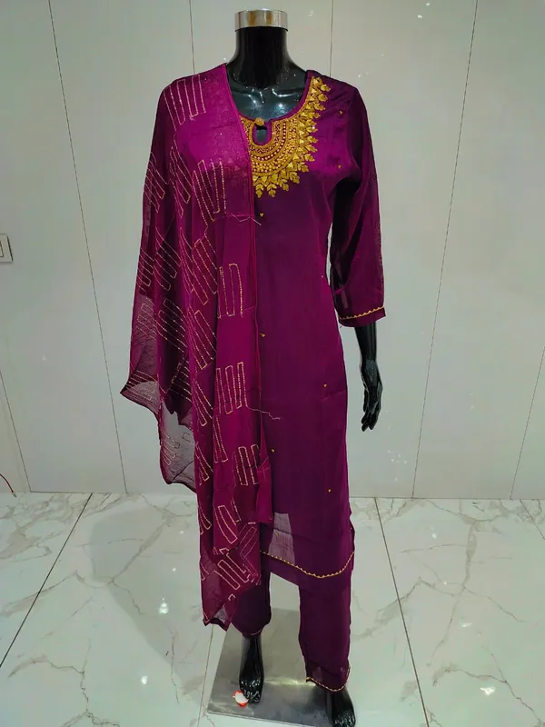 Magenta_3_Pcs_Kurti_Pant_Roman_Silk_Hand_Work_For_Women
