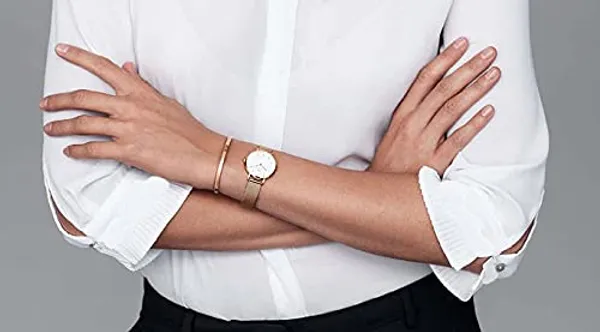White_&_Rose_&_Gold_Aritocrat__Dial_Women_&_Girls_Watch