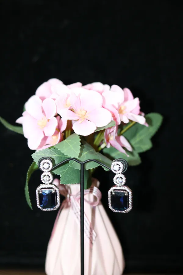 AD_EARING