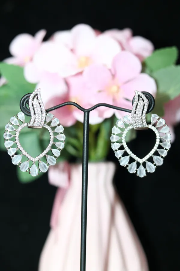 AD_EARING