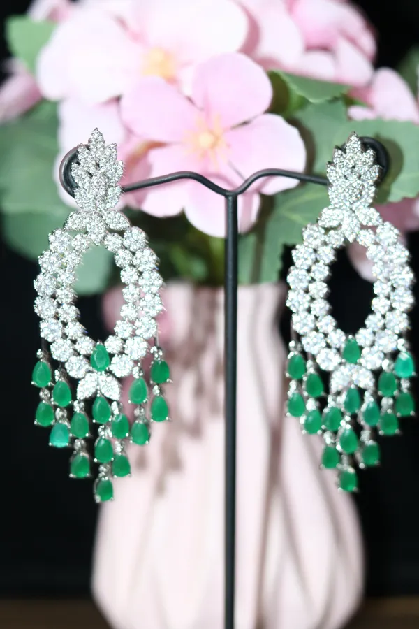 AD_EARING_WITH_GREEN_STONES