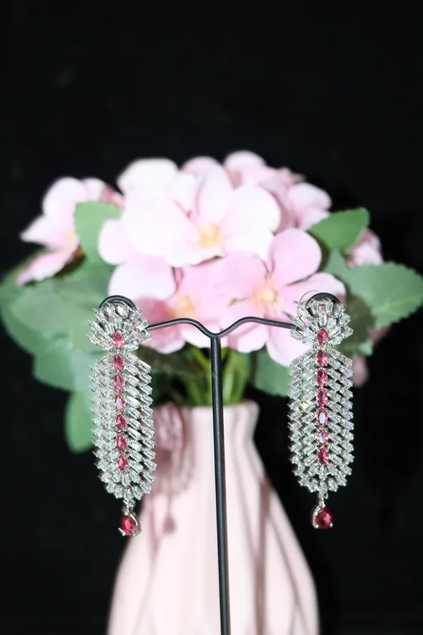 AD_EARING_WITH_PINK_STONES