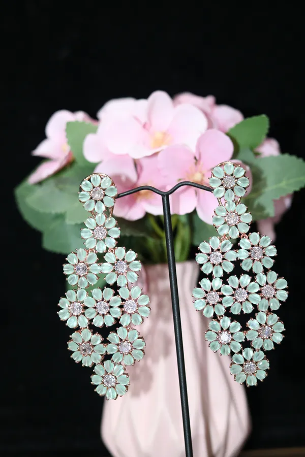GREEN_ROSE_GOLD_EARING
