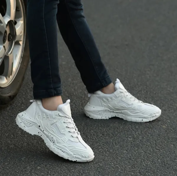 White_Rubber_Sports_Wear_Shoes_For_Men