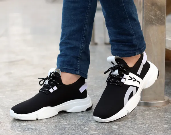 Black_Synthetic_Sports_Wear_Shoes_For_Men