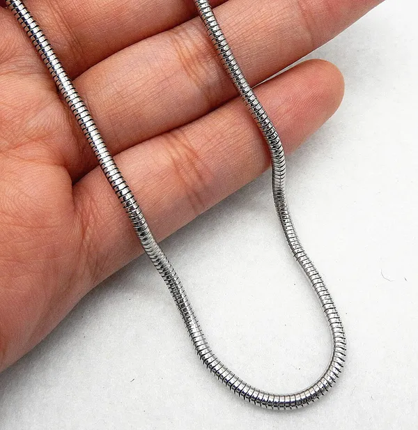 Silver_Chain_For_Men_Waterproof,_Anti-Tarnish,_Rust-Free,_Skin_Friendly