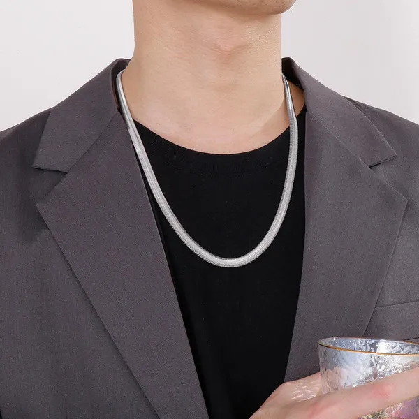 Silver_Chain_For_Men_Waterproof,_Anti-Tarnish,_Rust-Free,_Skin_Friendly