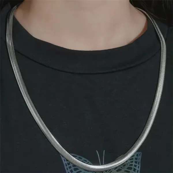 Silver_Chain_For_Men_Waterproof,_Anti-Tarnish,_Rust-Free,_Skin_Friendly