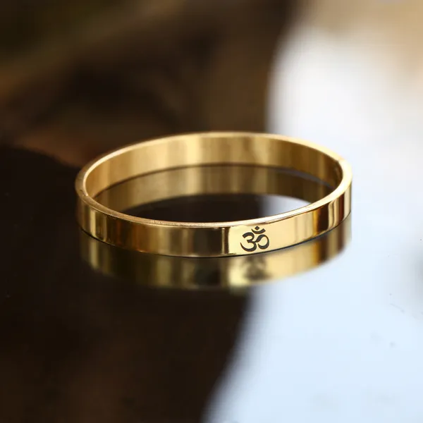 Stainless_Steel_Gold_Plated_Aum_Om_Kada_Bracelet_for_Men_-_Waterproof,_Anti-Tarnish