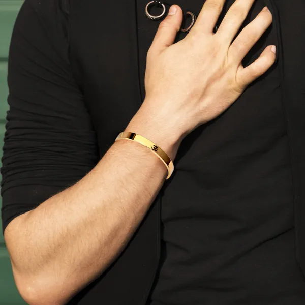 Stainless_Steel_Gold_Plated_Aum_Om_Kada_Bracelet_for_Men_-_Waterproof,_Anti-Tarnish