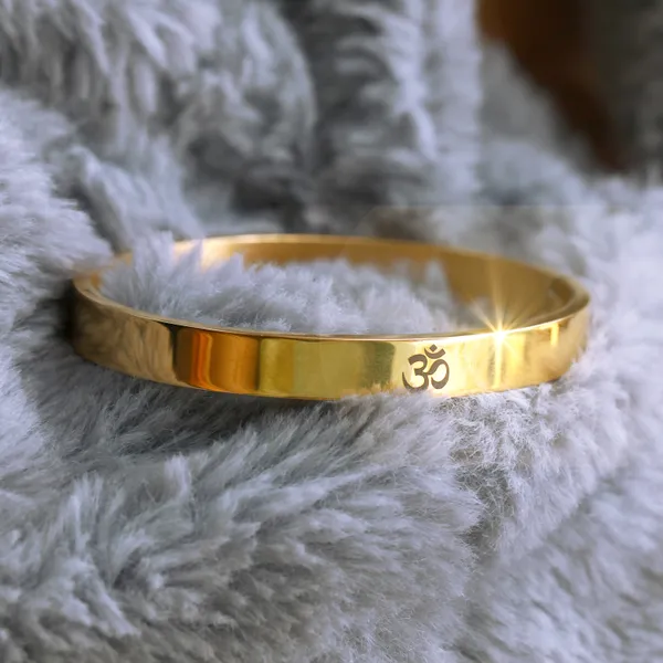 Stainless_Steel_Gold_Plated_Aum_Om_Kada_Bracelet_for_Men_-_Waterproof,_Anti-Tarnish
