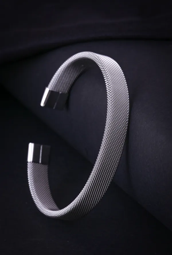 Silver_Kada_For_Men,_Adjustable_Bracelet_For_Men-_Waterproof,_Anti-Tarnish_Bracelet,_Rust-Free,_Skin_Friendly