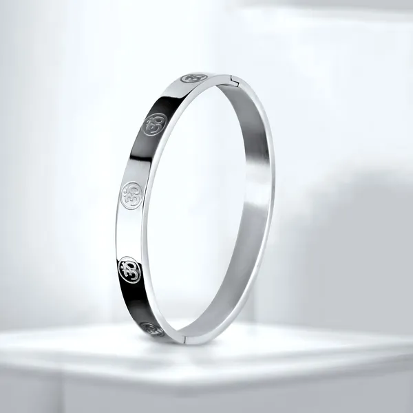 Silver_Bracelet_For_Men_Stainless_Steel_|_Aum_Om_Kada_For_Men_Bracelets_,_Waterproof,_Anti-Tarnish_Bracelet,_Rust-Free,_Skin_Friendly_|_8_Mm_Bracelets_For_Men