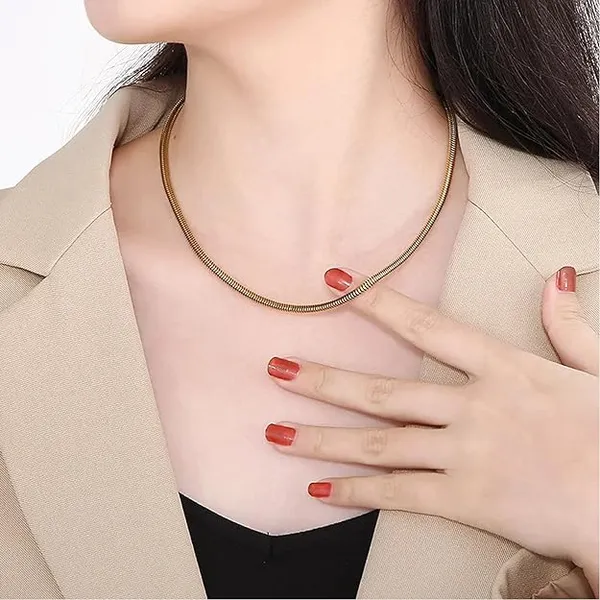 Gold_Chain_For_Unisex_Waterproof,_Anti-Tarnish,_Rust-Free,_Skin_Friendly