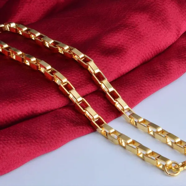 Gold_Chain_For_Men_-_&__Waterproof,_Anti-Tarnish,_Rust-Free,_Skin_Friendly
