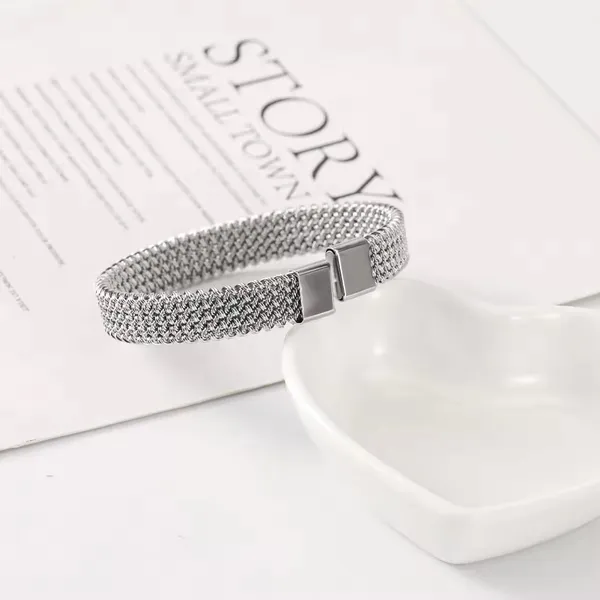Silver_Kada_For_Men_Bracelet_,_Stainless_Steel_Cuff_Kada_Adjustable-_Waterproof,_Anti-Tarnish_Bracelet,_Rust-Free,_Skin_Friendly