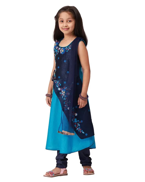 Blue_Ethnic_Churidar_Salwar_Suit_for_Kids