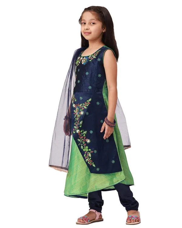 Green_Ethnic_Churidar_Salwar_Suit_for_Kids