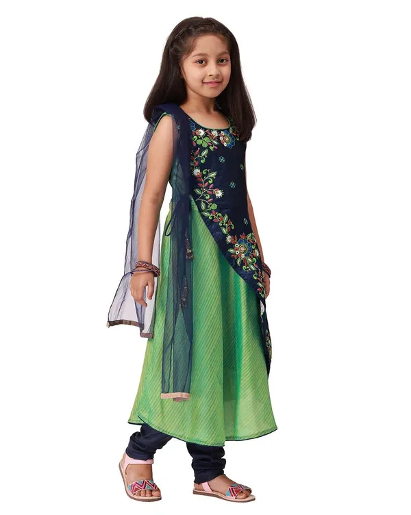 Green_Ethnic_Churidar_Salwar_Suit_for_Kids