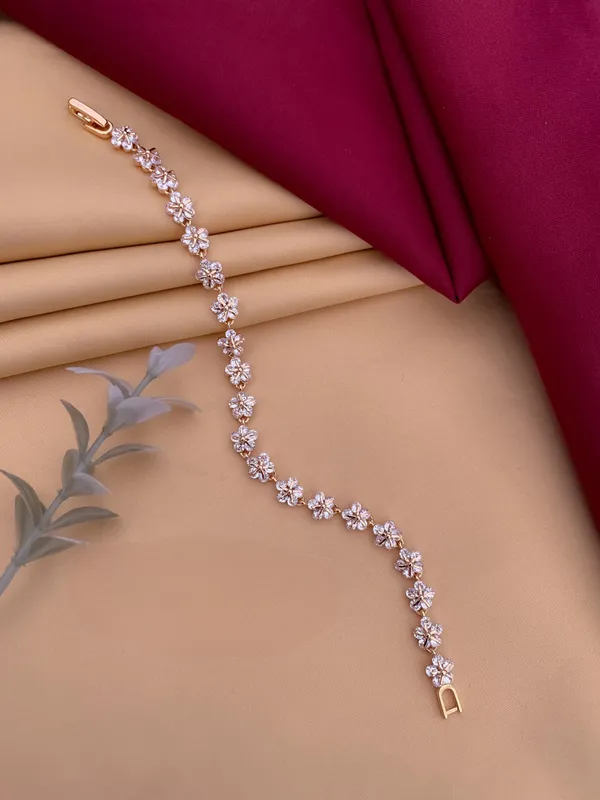 Rose_Gold_Flower_Bracelet_For_Women