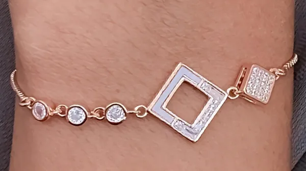 Rose_Gold_Bracelet_For_Women
