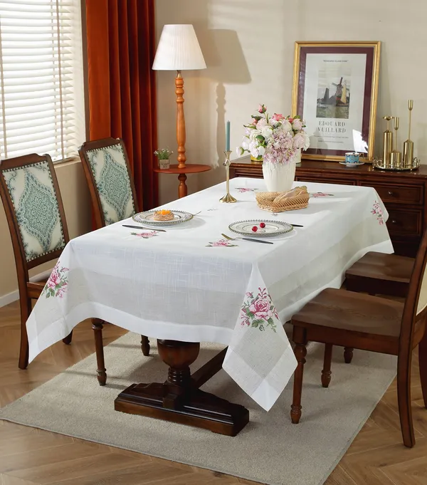 Pink_Linen_Embroidery_Design_Table_Cover
