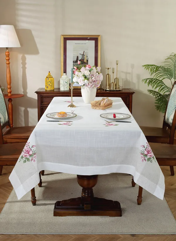 Pink_Linen_Embroidery_Design_Table_Cover