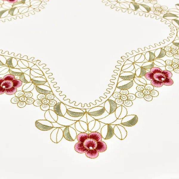 Cream_Satin_Embroidery_Design_4_Seater_Table_Cover_Round_[60_Inches_Round]