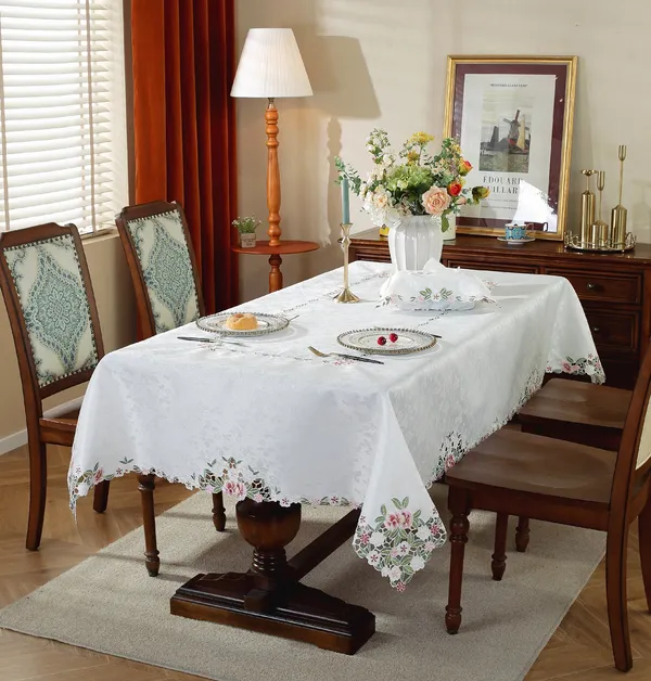 Dark_Pink_Satin_Leaf_Wht_Design_Table_Cover