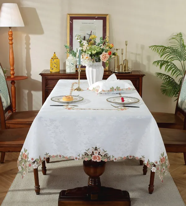 Peach_Satin_Leaf_Wht_Design_Table_Cover