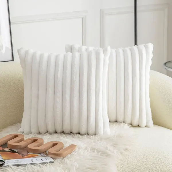 Set_Of_2_White_velvet_Stripe_Fur_Design_Cushion_Cover