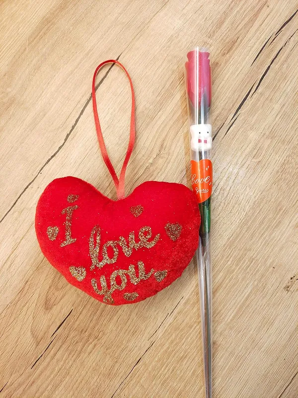 Combo_Pack_Of_4_White_Valentine_Week_Gift_For_Girlfriend,_Wife,_Boyfriend_&_Husband_-_Valentines_Day_Gift_Pack_(Mug,_Small_Cushion,_Artificial_Rose,_Keychain)