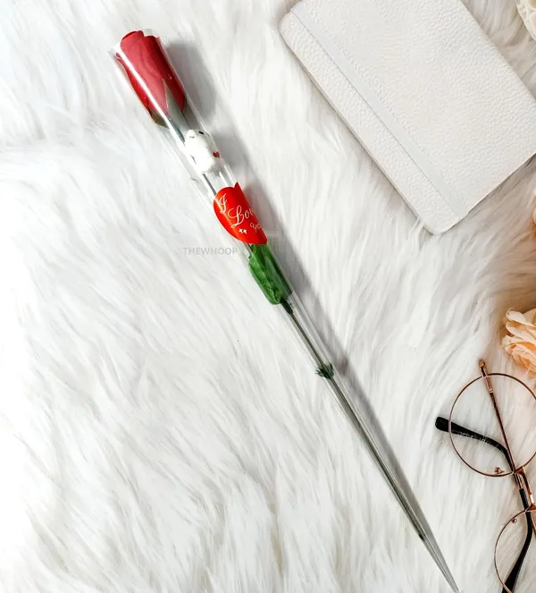 Combo_Pack_Of_6_White_Valentines_Gift_|_1_Mug,_1_Keychain,_1_Ceramic_Tile_With_Stand,_1_Artificial_Rose_&_7_Mini_Card_1_Big_Card_|_Gift_For_Couples_Valentines_Gift_Set