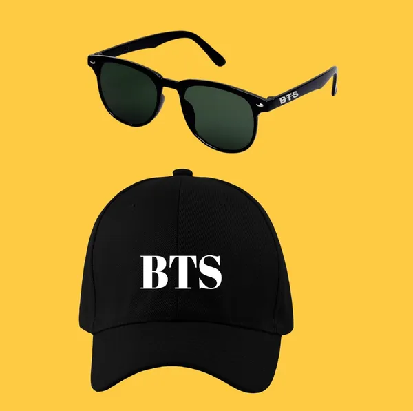 Combo_Pack_Of_6_White_Printed_Bts_Team_Army_Kpop_Gift_|_1_Mug_350Ml,_1_Sipper_Bottle_750Ml,_1_Keychain,_1_Sunglass,_1_Cap,_1_Greeting_Card_Birthday_Gift_Set_For_Bts_Fans