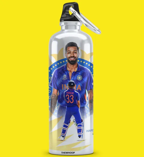 Combo_Pack_Of_6_White_Printed_Indian_Cricketers_Gift_|_Mug,_Sipper_Bottle,_Keychain,_Sunglass,_Cap,_Greeting_Card,_Birthday_Gift_Set_For_Cricket_Fans_(Hardik_Pandya)